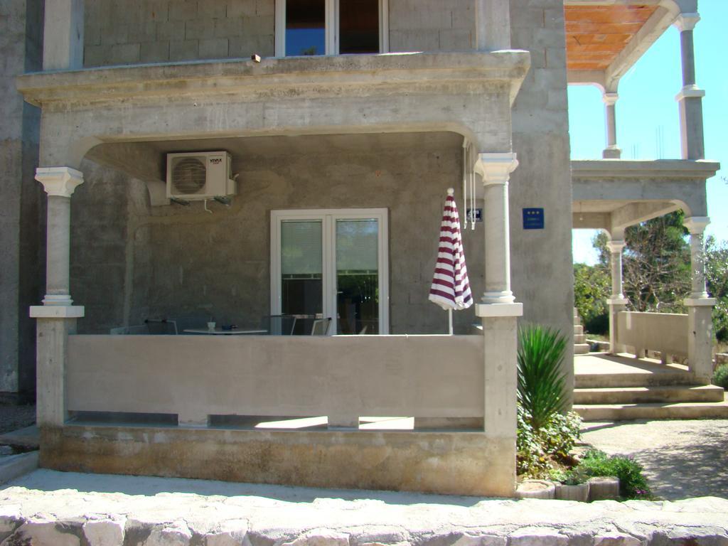 Apartments Pinus بيروفاتش الغرفة الصورة